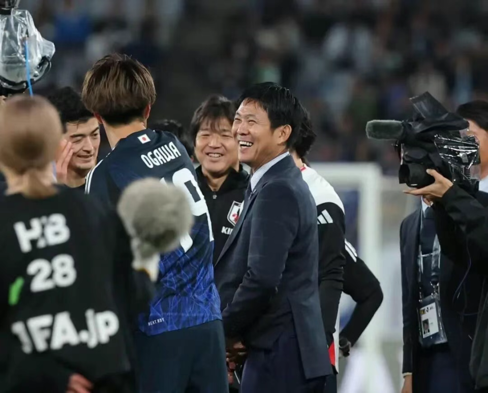 但马照跑, 英国佬说让